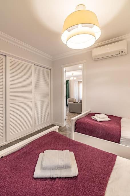 Apartment Historic Center Chic Gem With Balcony Malaga
