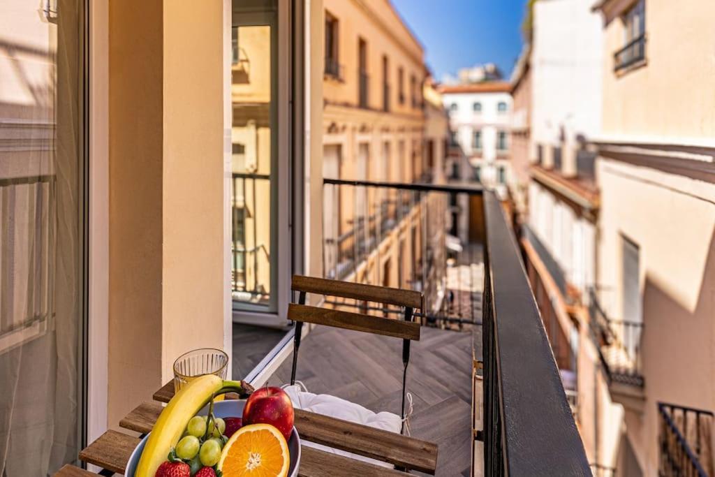 Apartment Historic Center Chic Gem With Balcony *