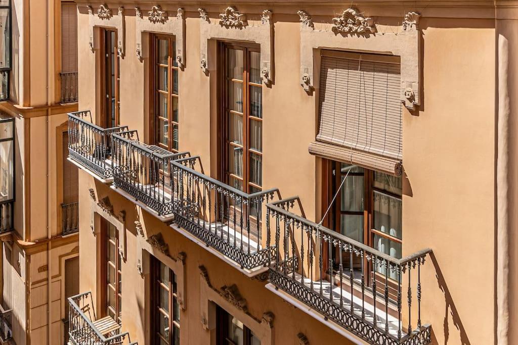 Historic Center Chic Gem With Balcony * Malaga