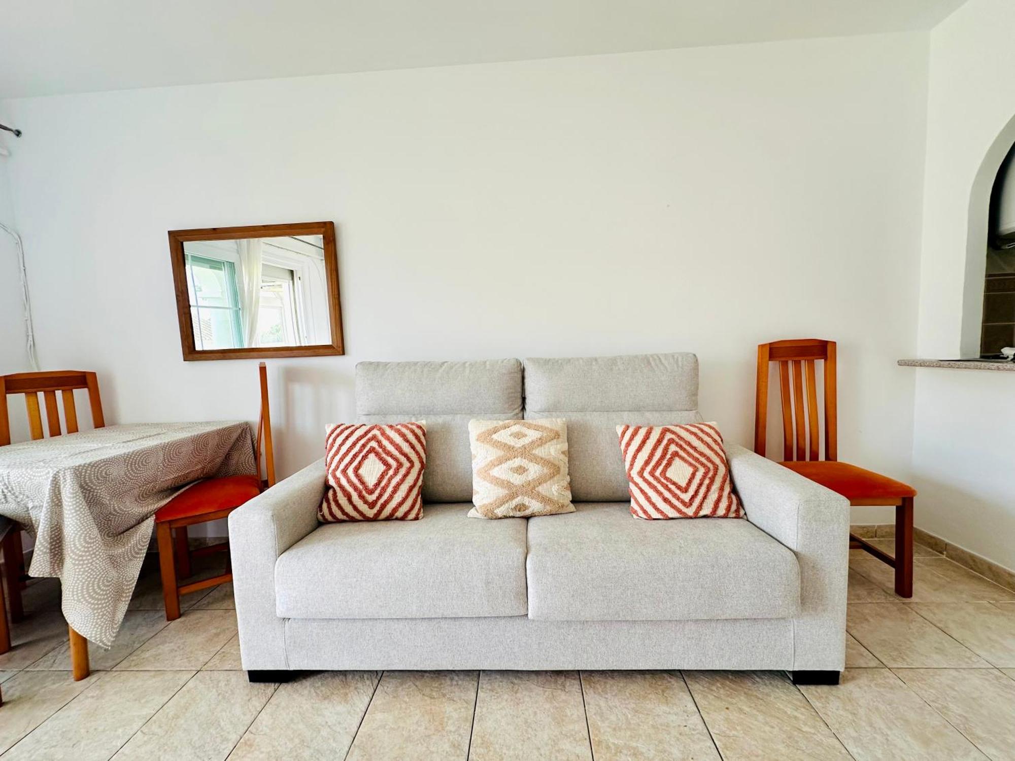 Apartamento Bajo Con Terraza En La Costa Del Sol *