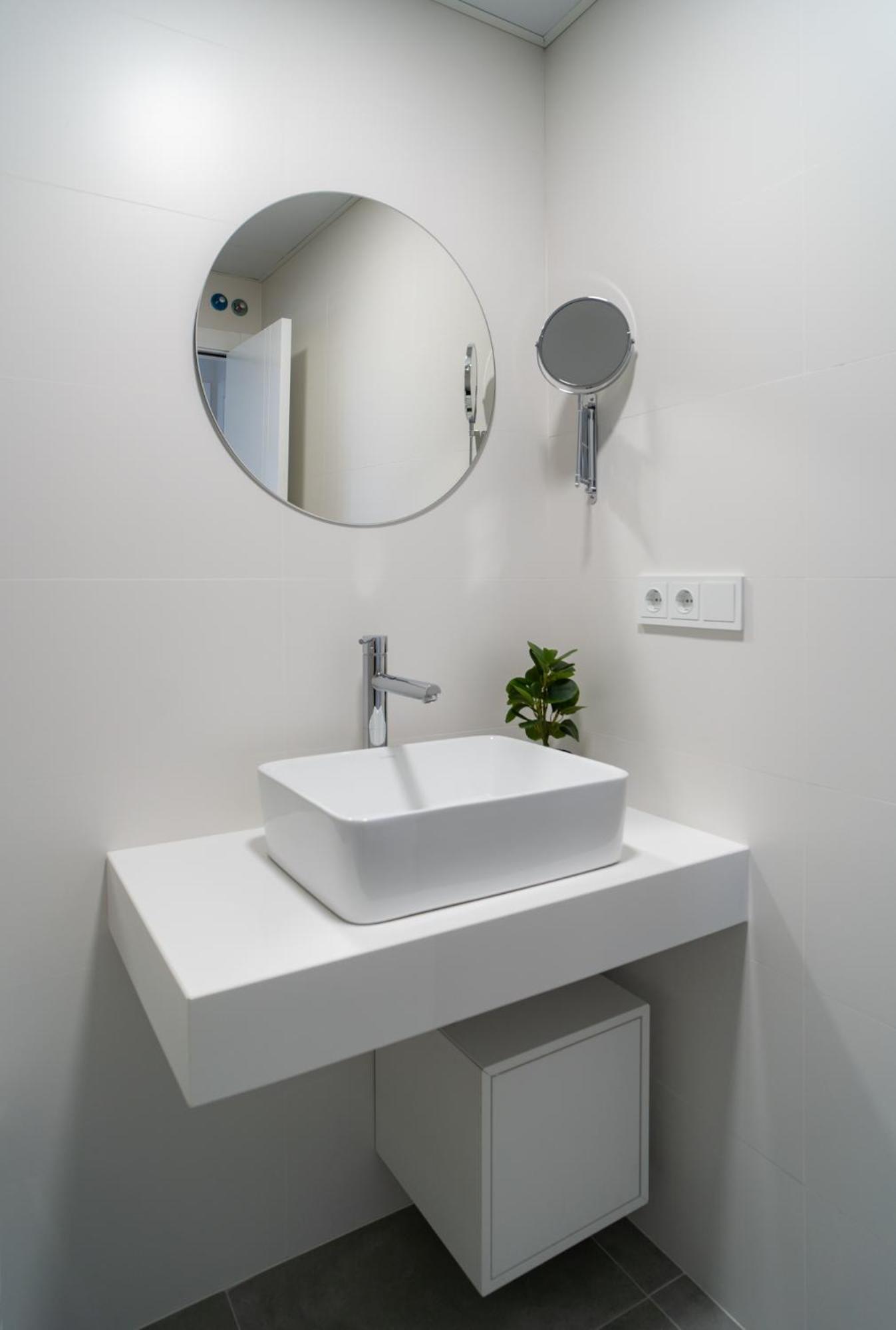 Aac - Con Terraza, Muy Amplio, Totalmente Equipado, Cerca Del Centro Y Nuevo! Apartment Malaga