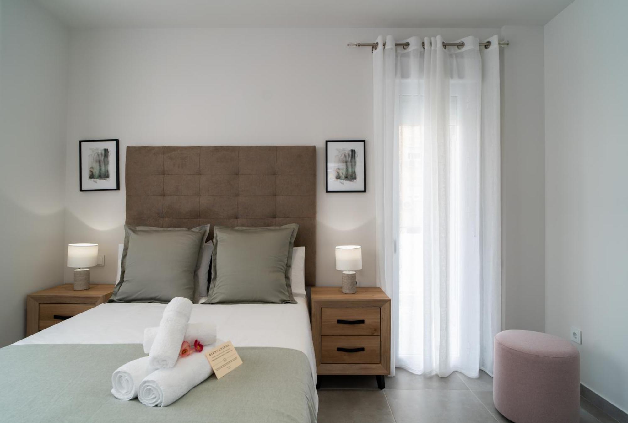 Aac - Con Terraza, Muy Amplio, Totalmente Equipado, Cerca Del Centro Y Nuevo! Malaga
