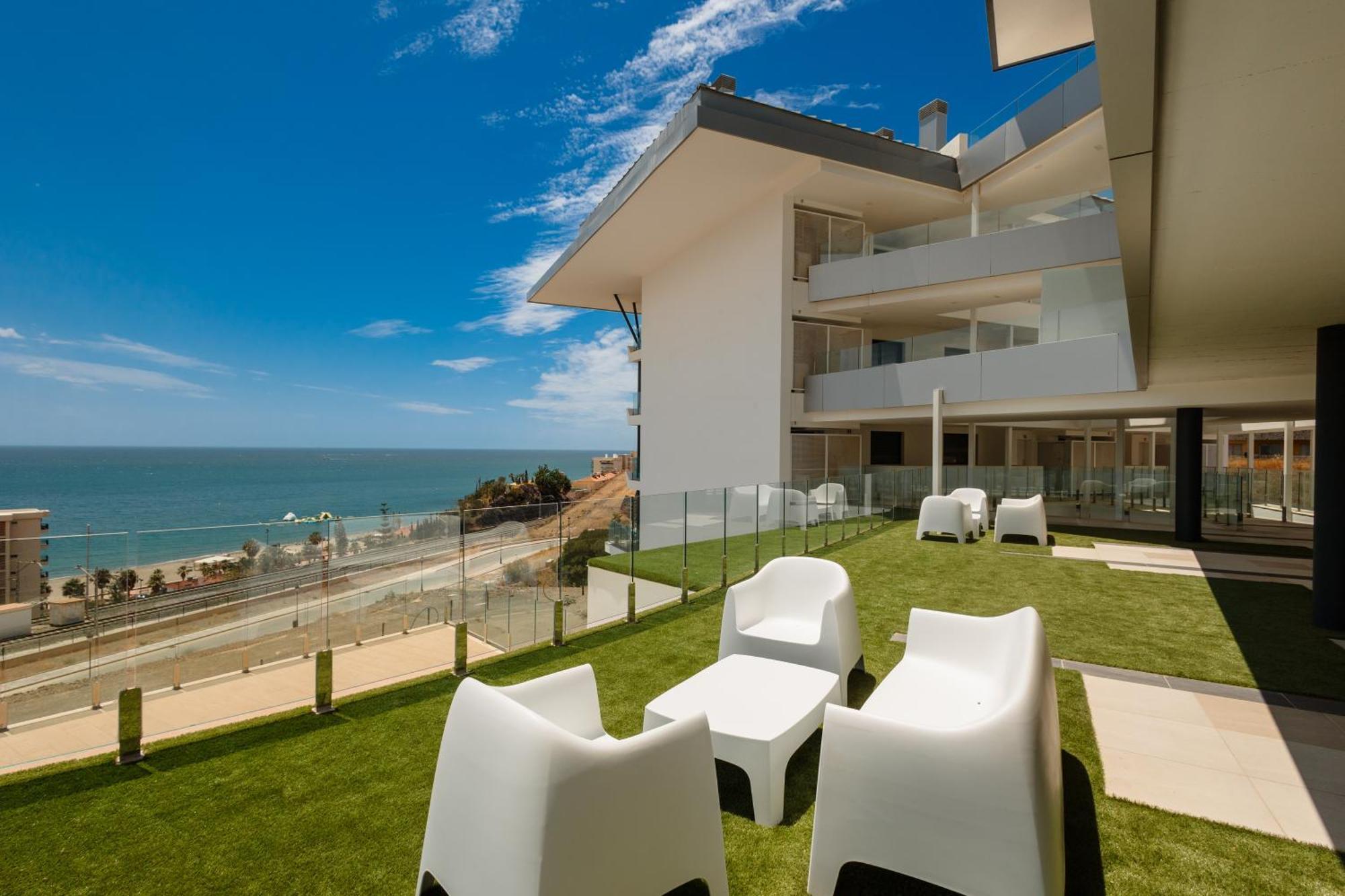 Modern Apartment, With Large Terrace And Panoramic Sea Views, In Fuengirola Appartement *