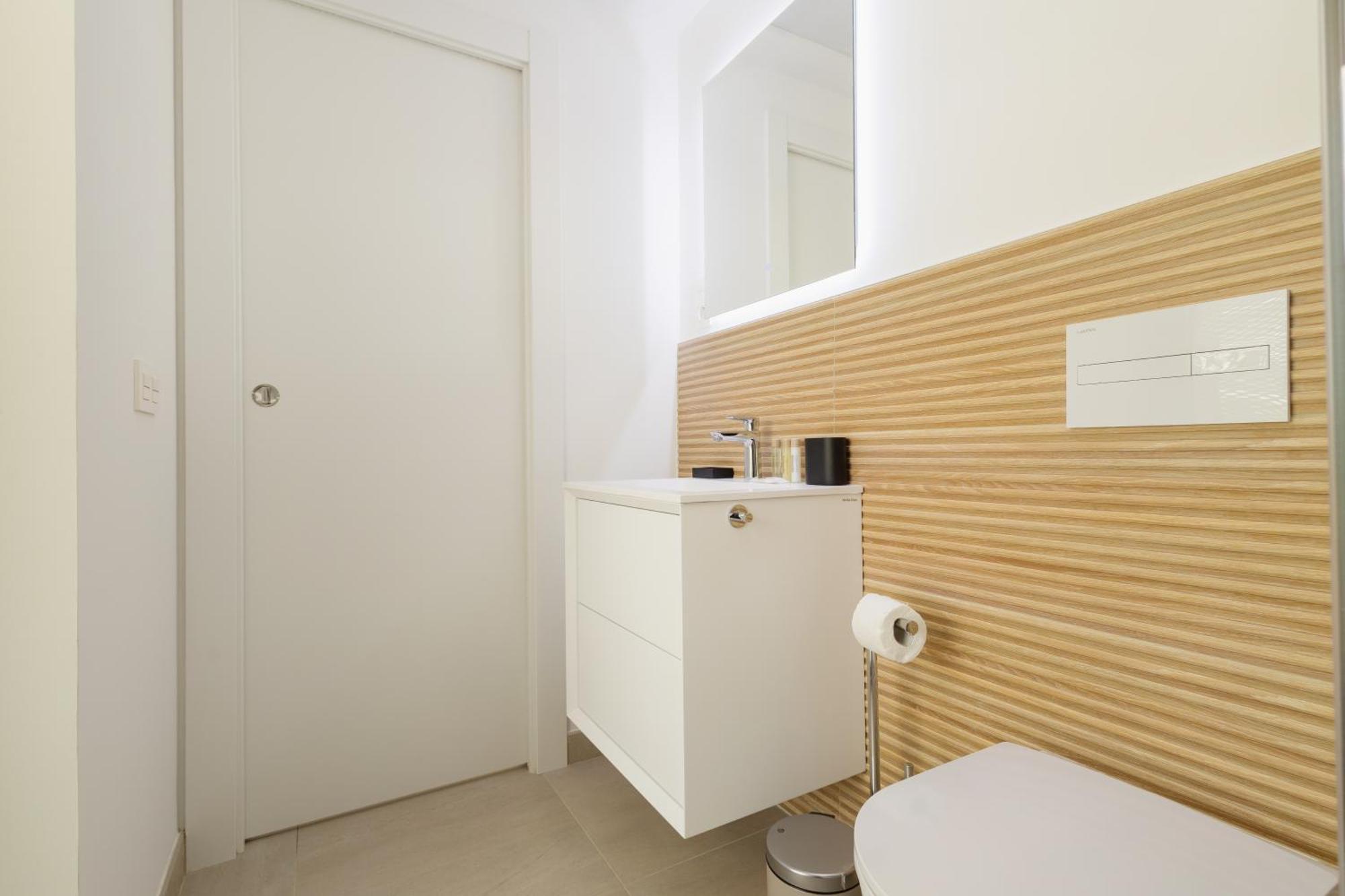 Modern Apartment, With Large Terrace And Panoramic Sea Views, In Fuengirola Appartement