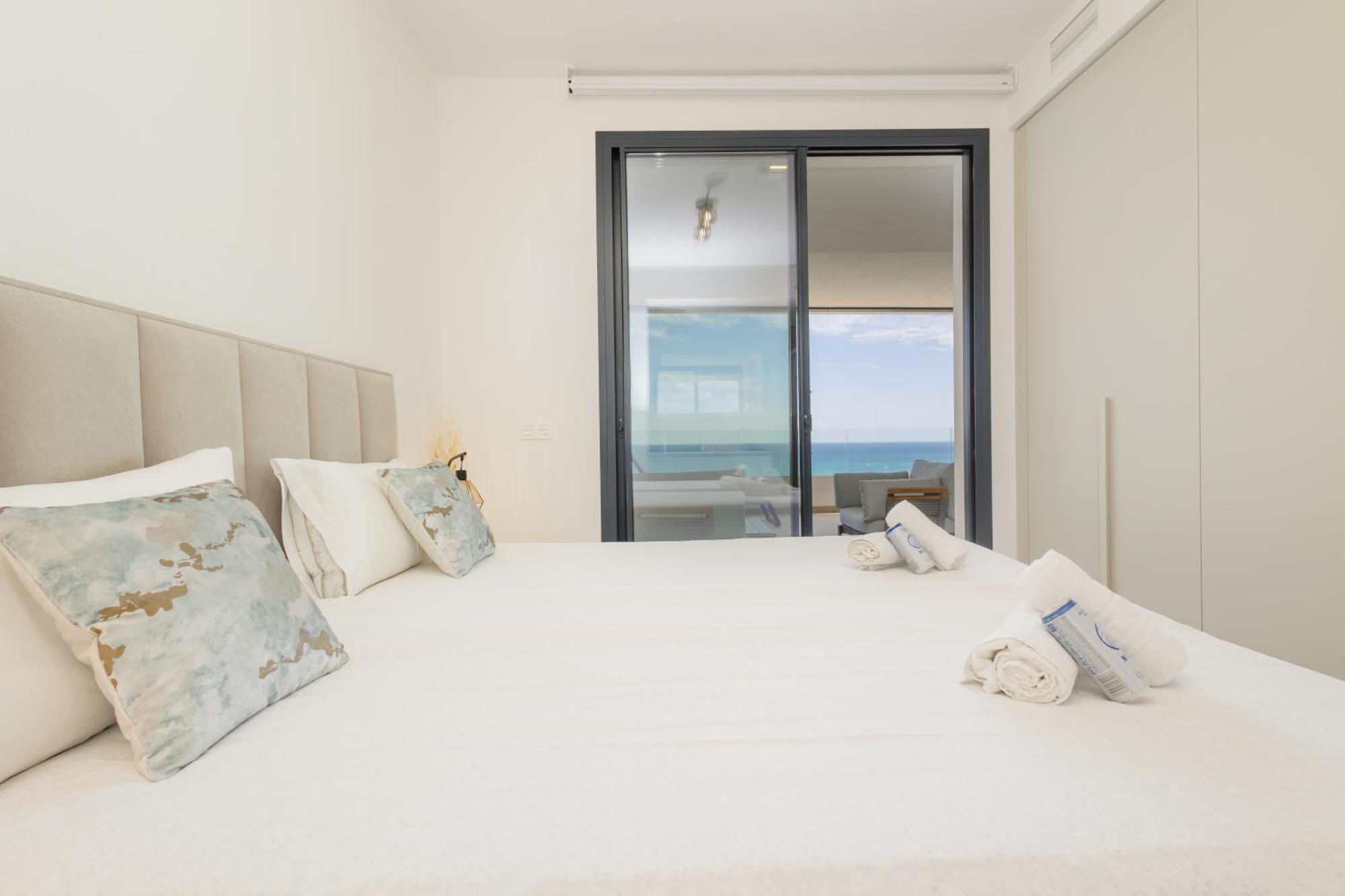 Modern Apartment, With Large Terrace And Panoramic Sea Views, In Fuengirola Appartement Málaga