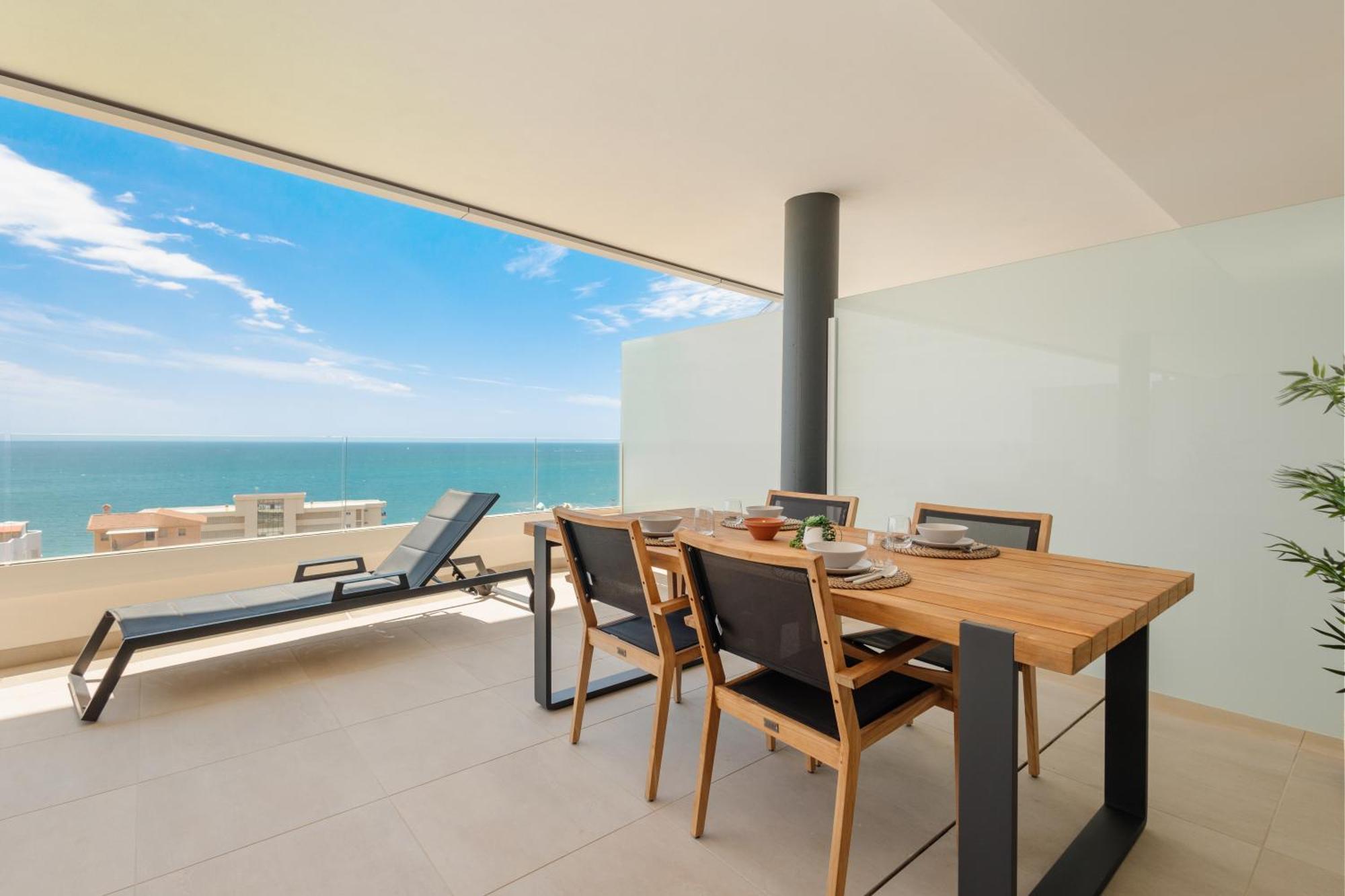 Modern Apartment, With Large Terrace And Panoramic Sea Views, In Fuengirola Appartement Málaga