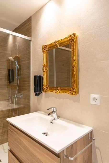 Apartment Tribuna Ii By Ele Malaga