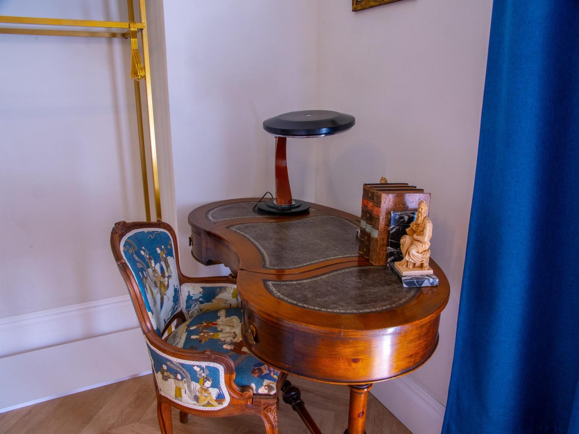 Pries Homes La Casa Azul Alojamento de Acomodação e Pequeno-almoço