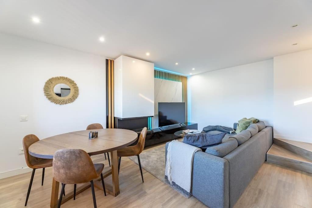 Renovated Townhouse Walk To And Golf Rdr417 Apartamento
