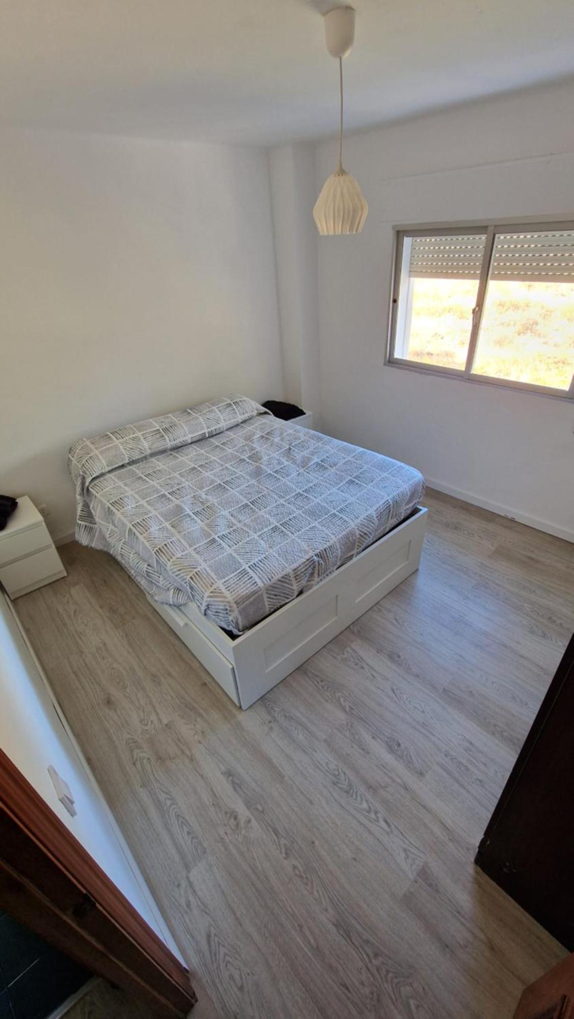 Apartamento Amplio Piso Cerca De La Playa Del Palo