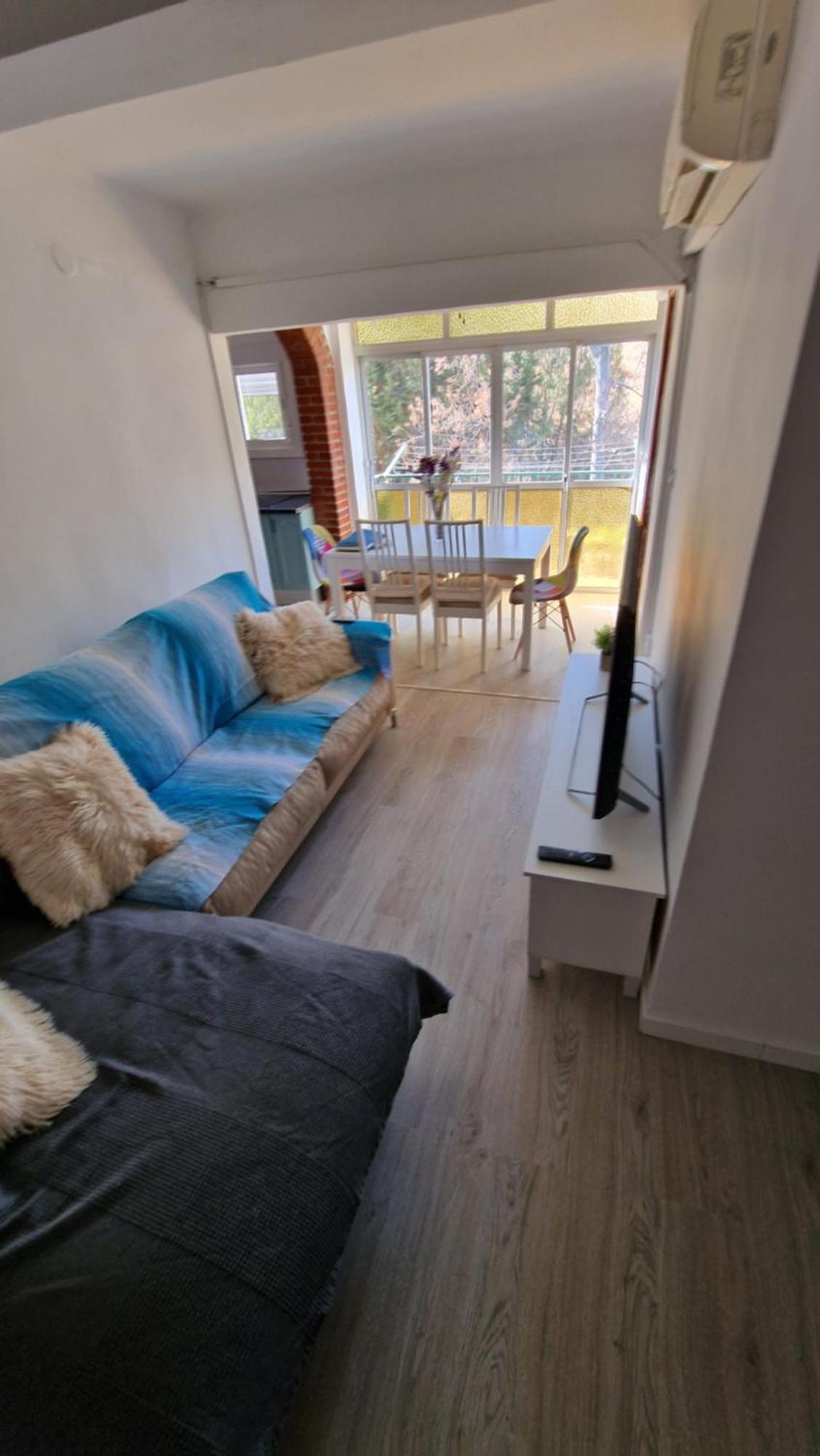 Apartamento Amplio Piso Cerca De La Playa Del Palo Málaga
