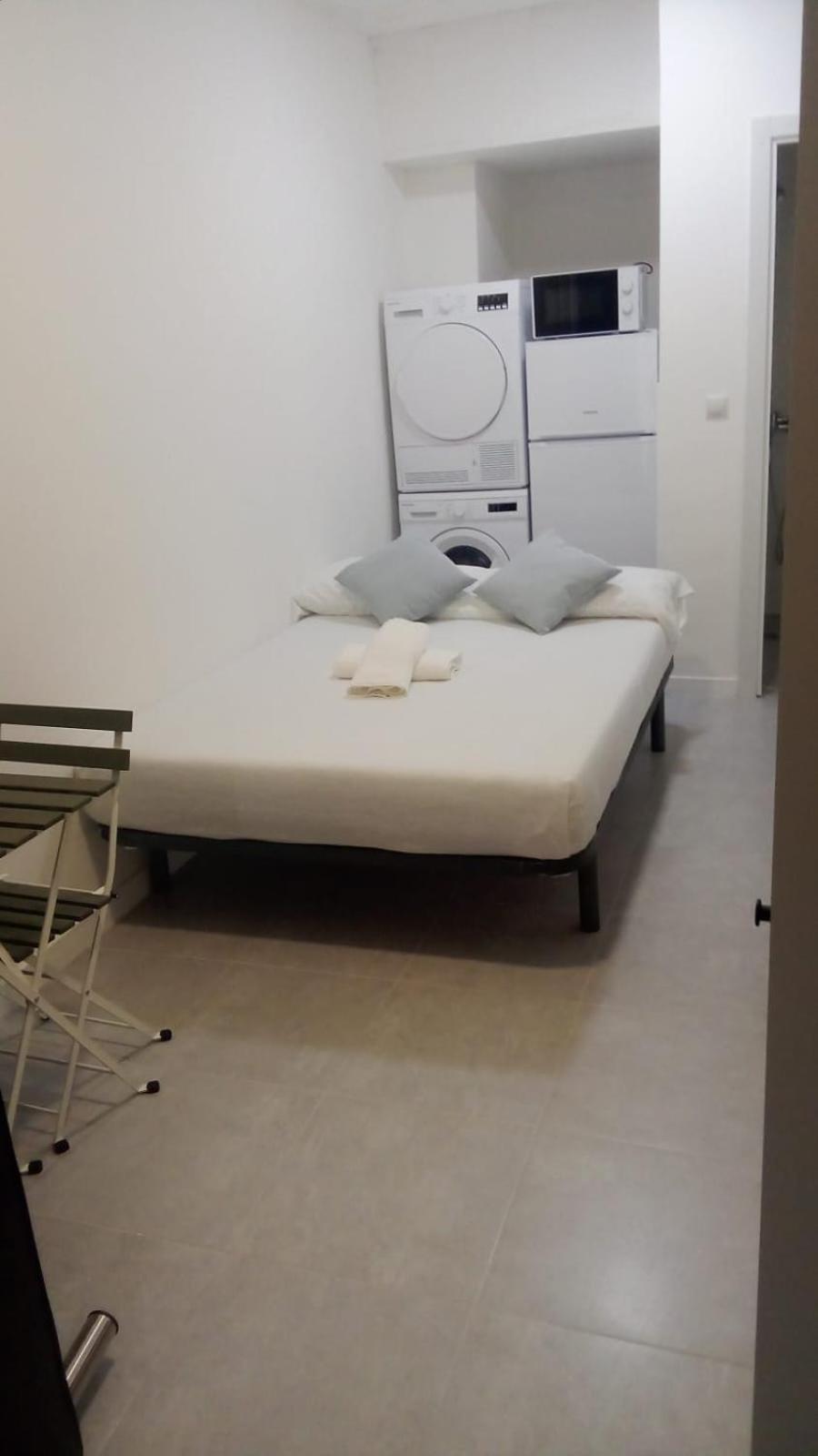 Estudio Encantador Cerca Del Carrefour Rosaleda 1