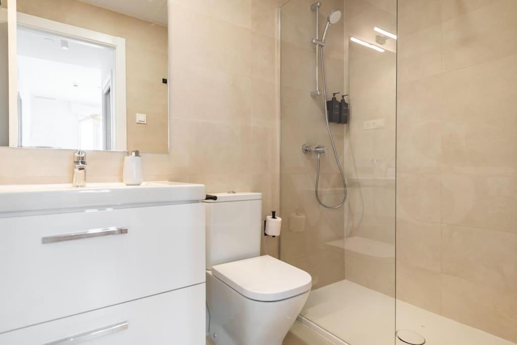 Apartamento Urban Sky With Parking & Gym By Rems Málaga