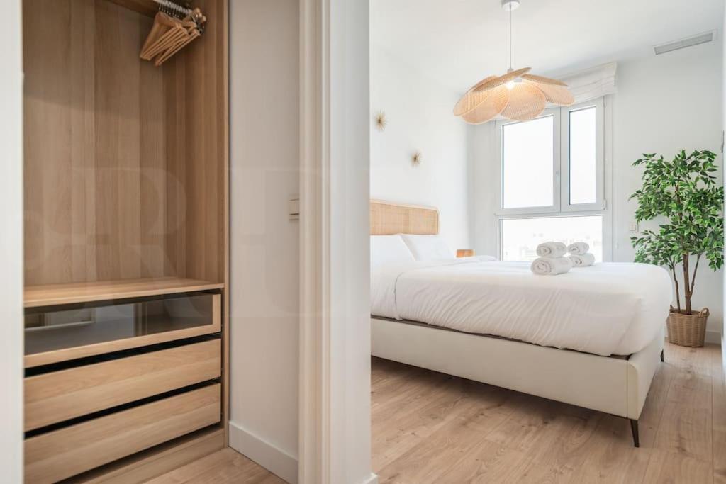 Urban Sky With Parking & Gym By Rems Apartment Malaga