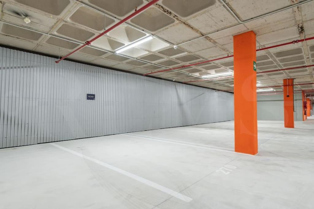 Apartment Urban Sky With Parking & Gym By Rems