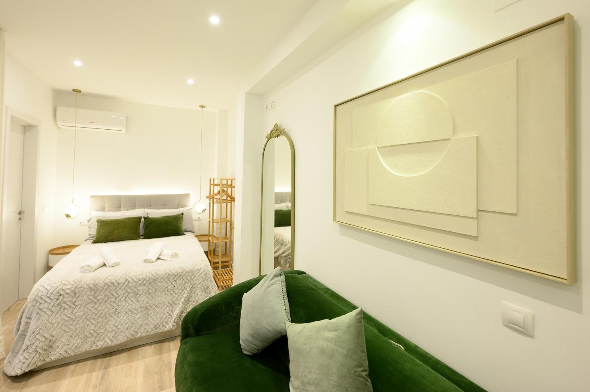 Estudio Center Living * Málaga