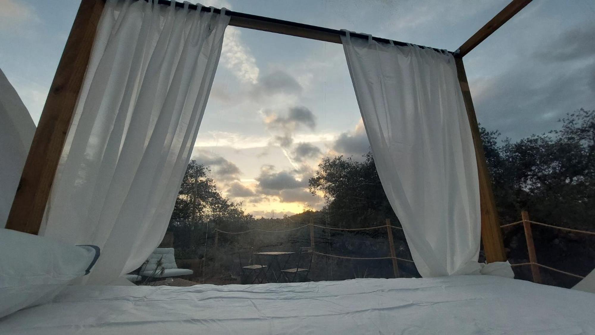 Glamping Burbuja Almendros Tente de luxe Málaga