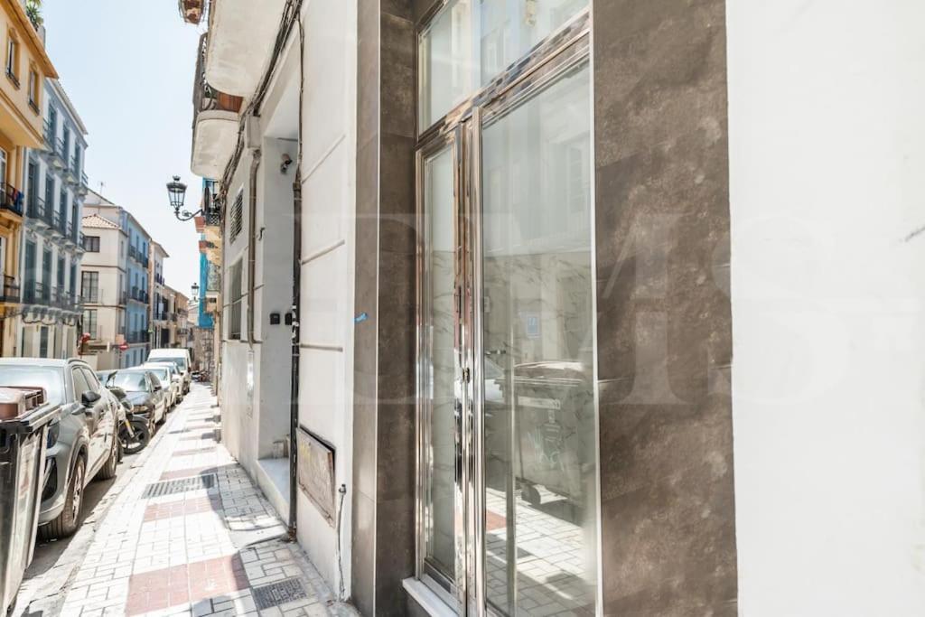 Art-lovers Heaven With Balcony In Center By Rems Málaga