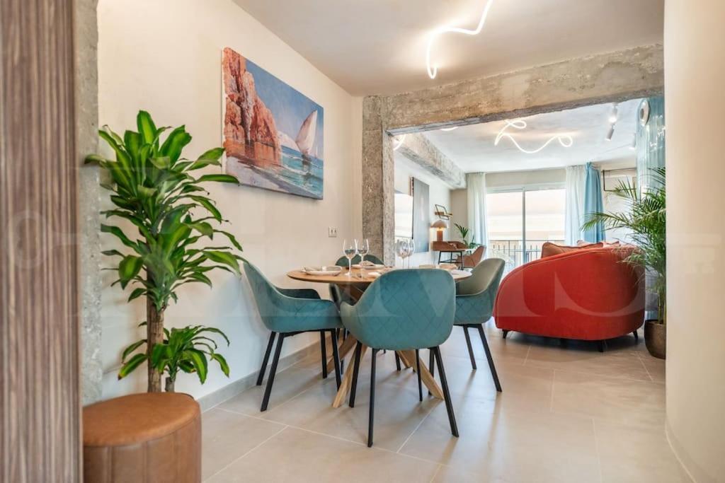 Apartment Art-lovers Heaven With Balcony In Center By Rems
