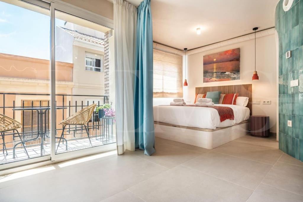 Apartment Art-lovers Heaven With Balcony In Center By Rems *