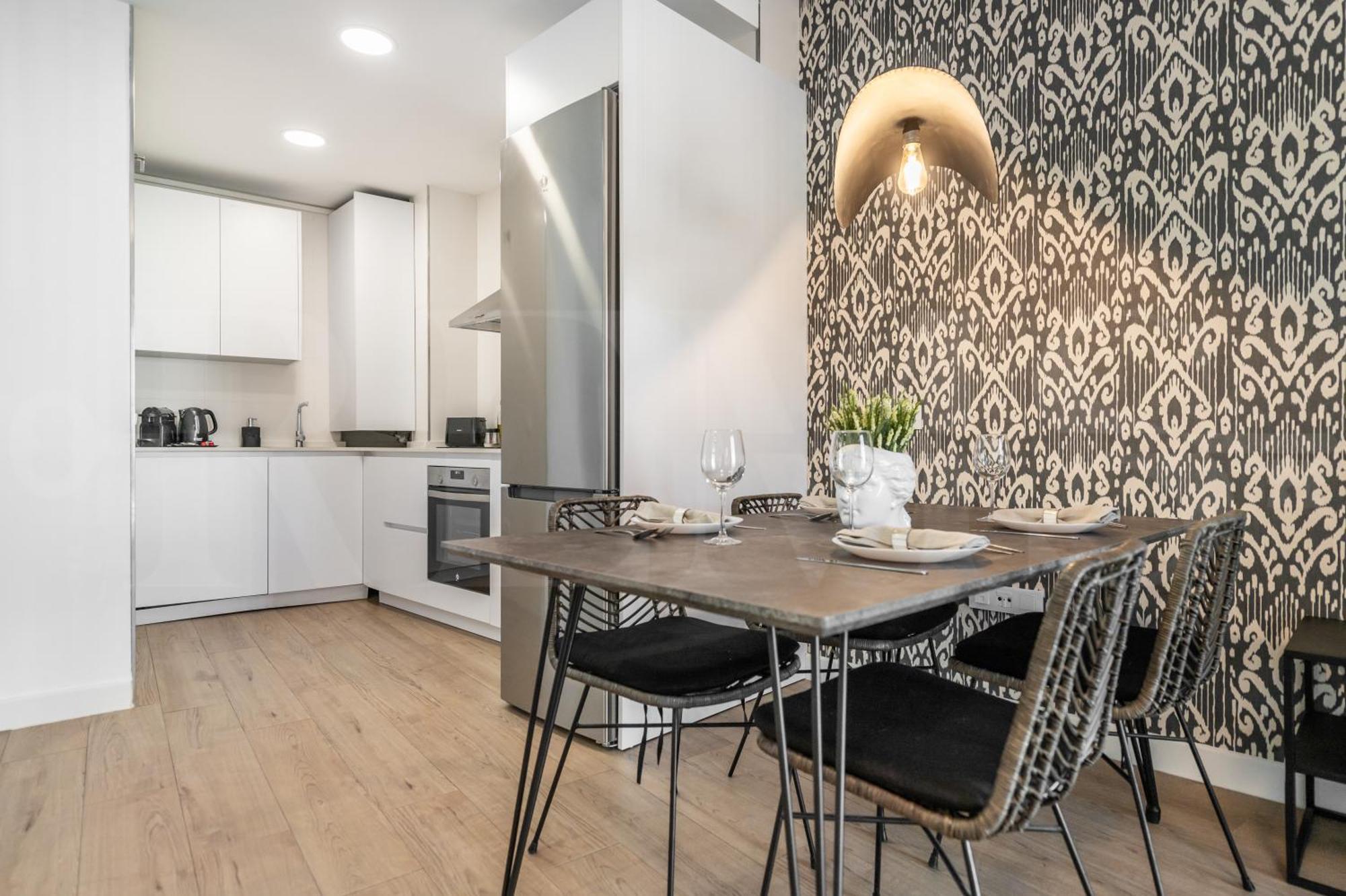 Modern With Private Terrace By Rems Apartamento *
