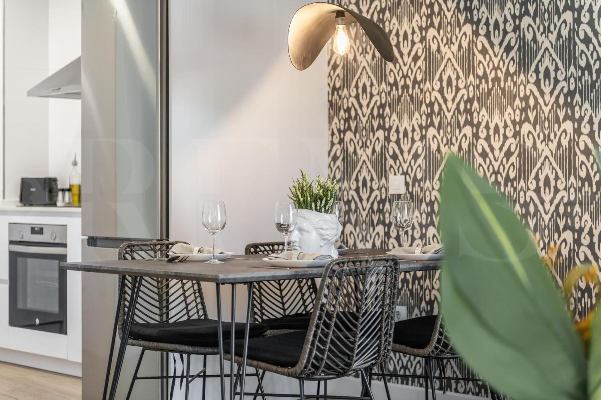 Modern With Private Terrace By Rems Apartamento