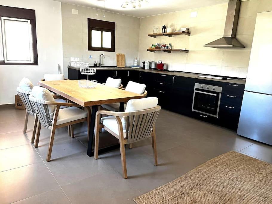 Casa Cactus In The Heart Of The Montes De Vakantiehuis
