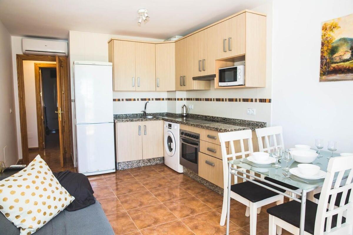 Apartamento Con Vistas Al Mar En Pedregalejo Playa *