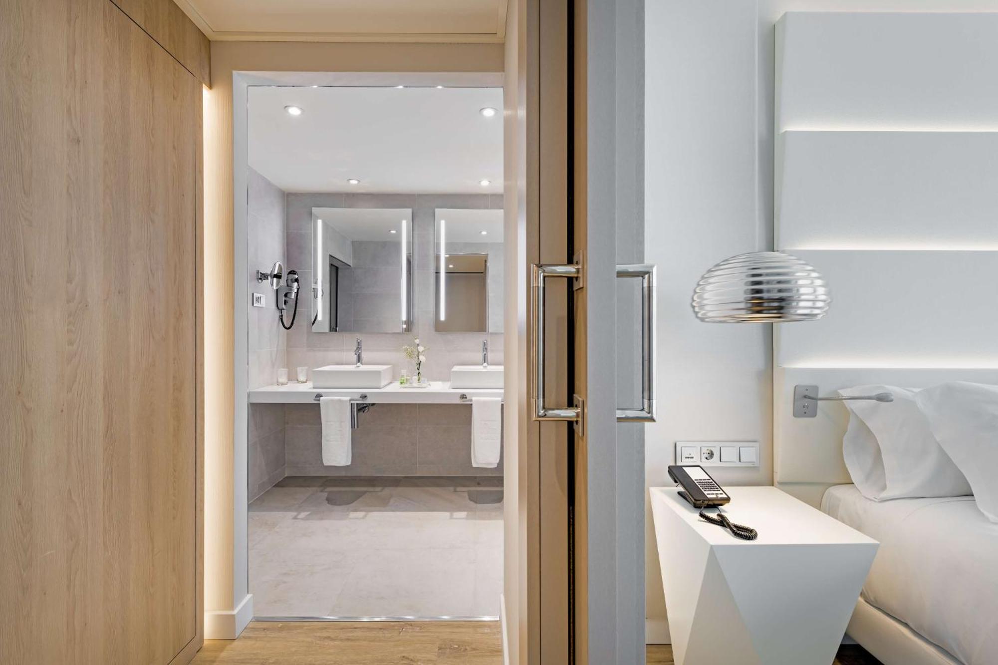 Nh Hotel 4*