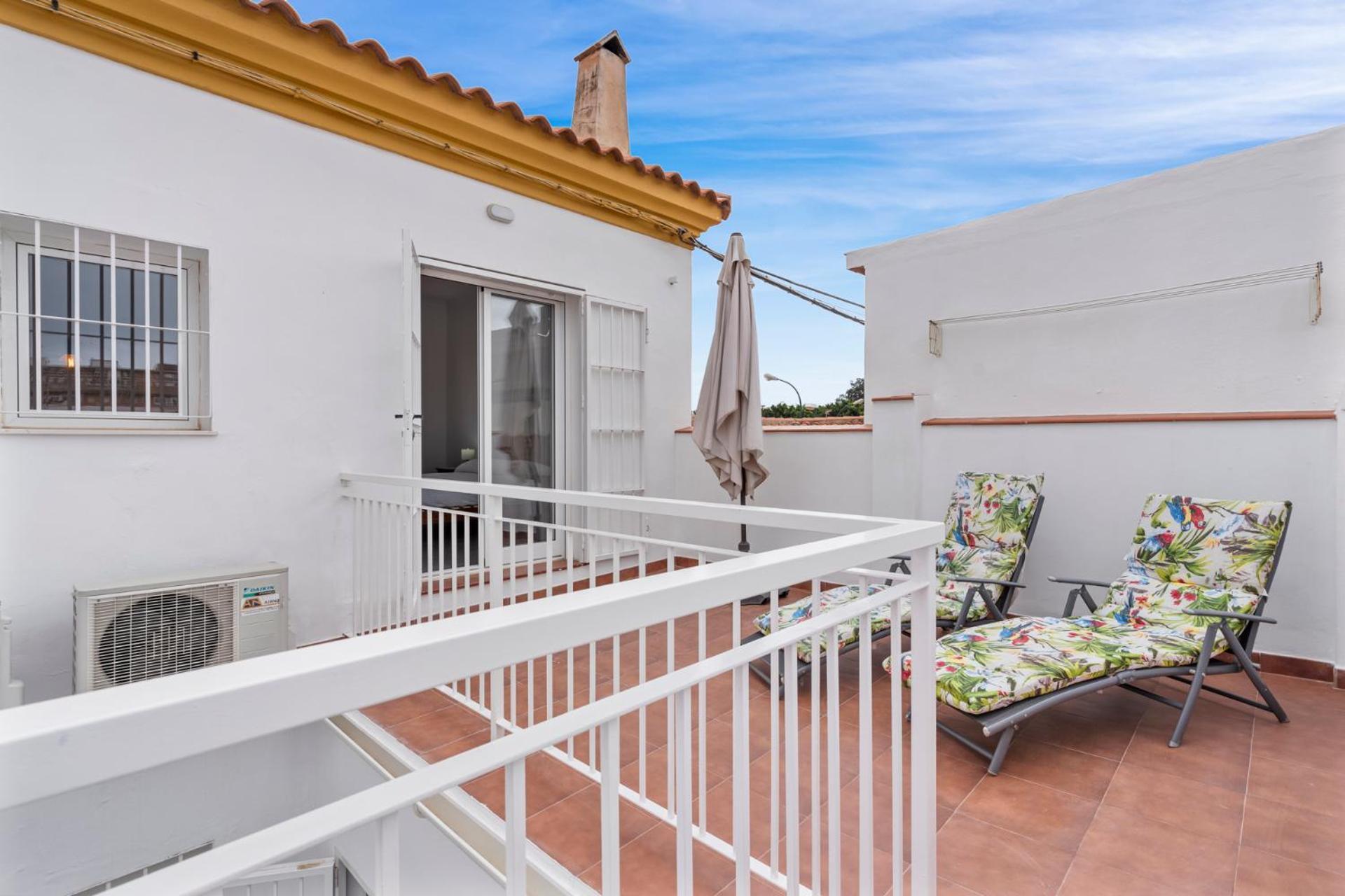 Charming 3 Bedroom House With 2 Terraces * Málaga