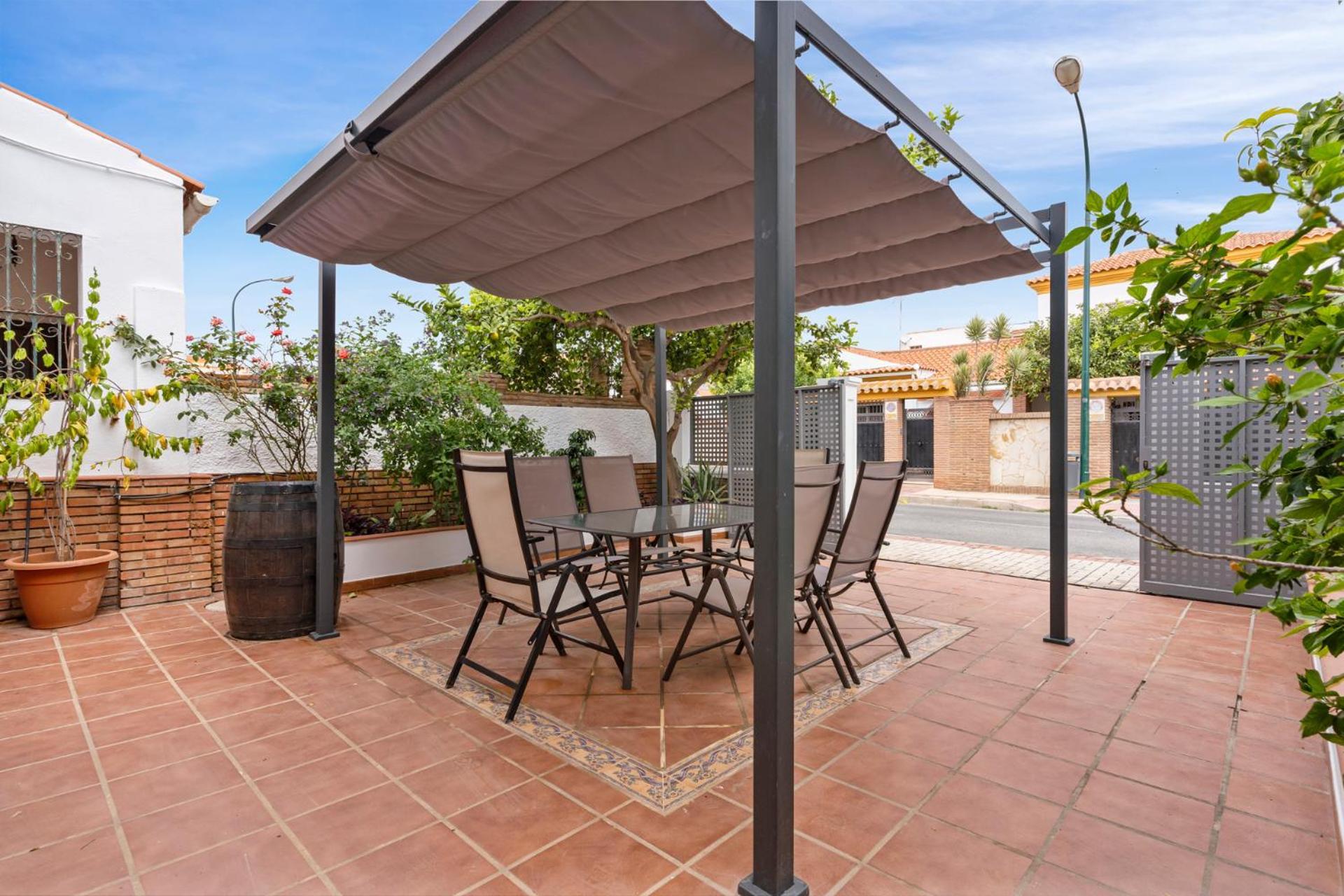 Charming 3 Bedroom House With 2 Terraces Сasa de vacaciones