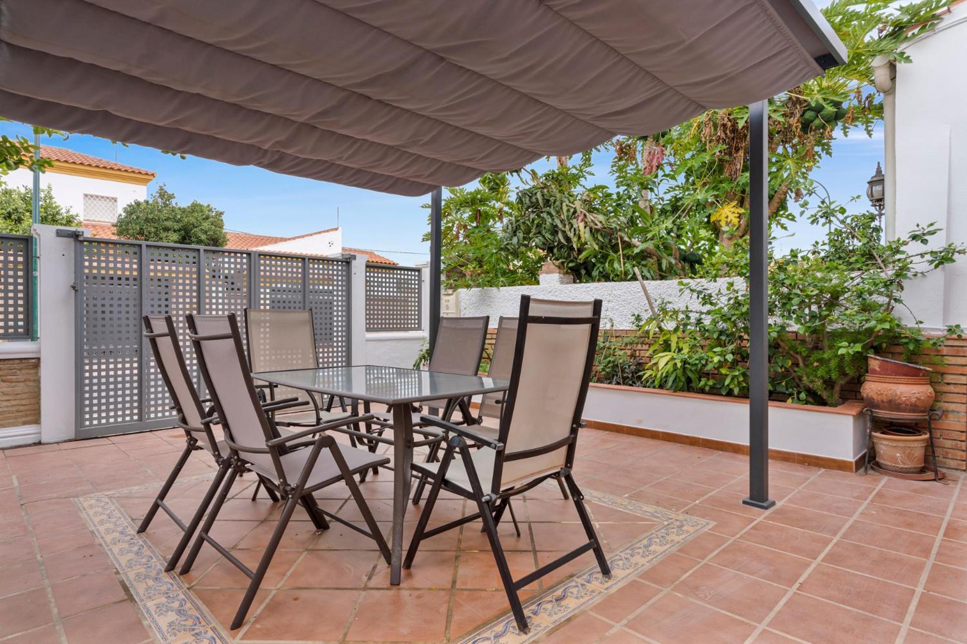 Сasa de vacaciones Charming 3 Bedroom House With 2 Terraces