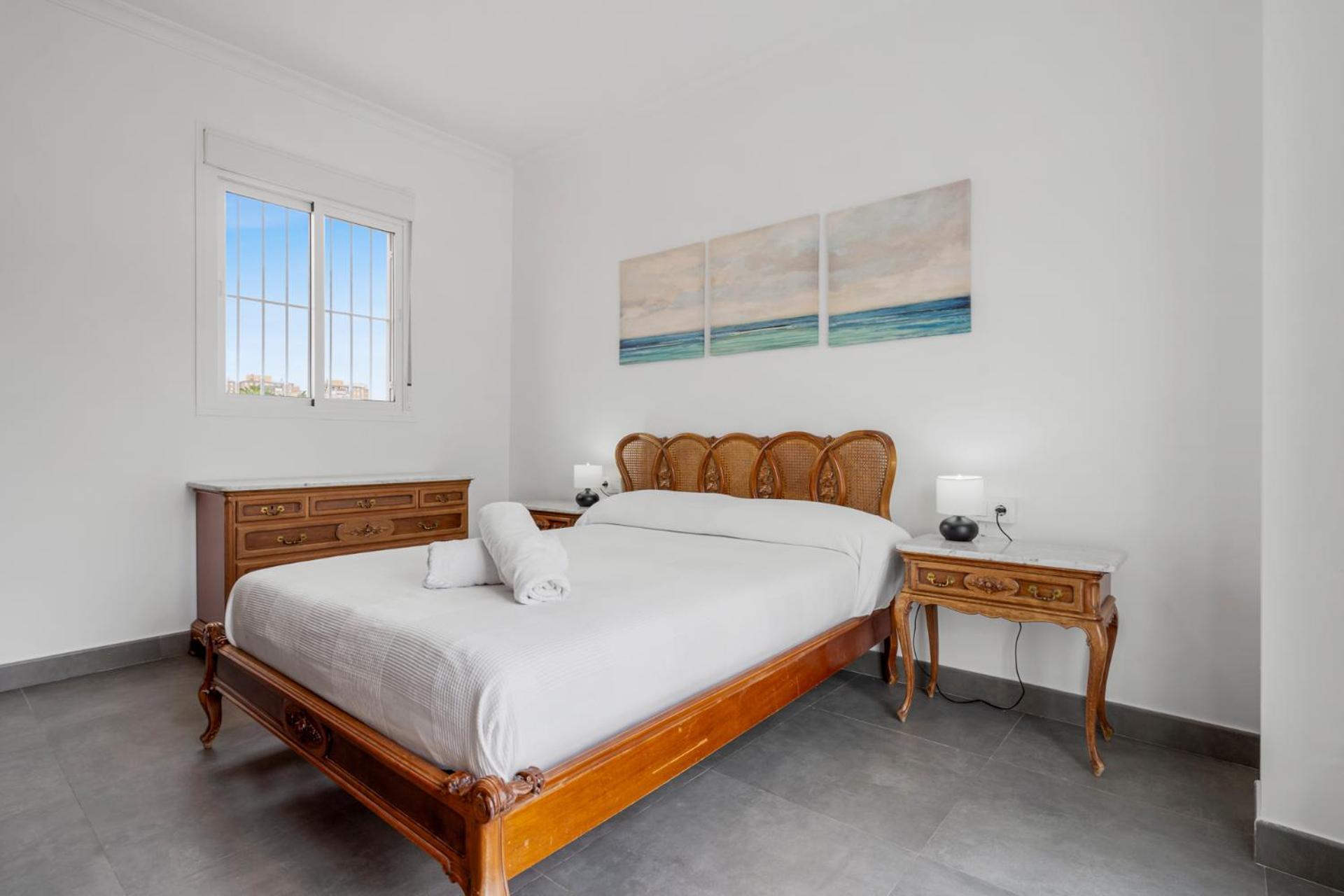 Charming 3 Bedroom House With 2 Terraces Málaga