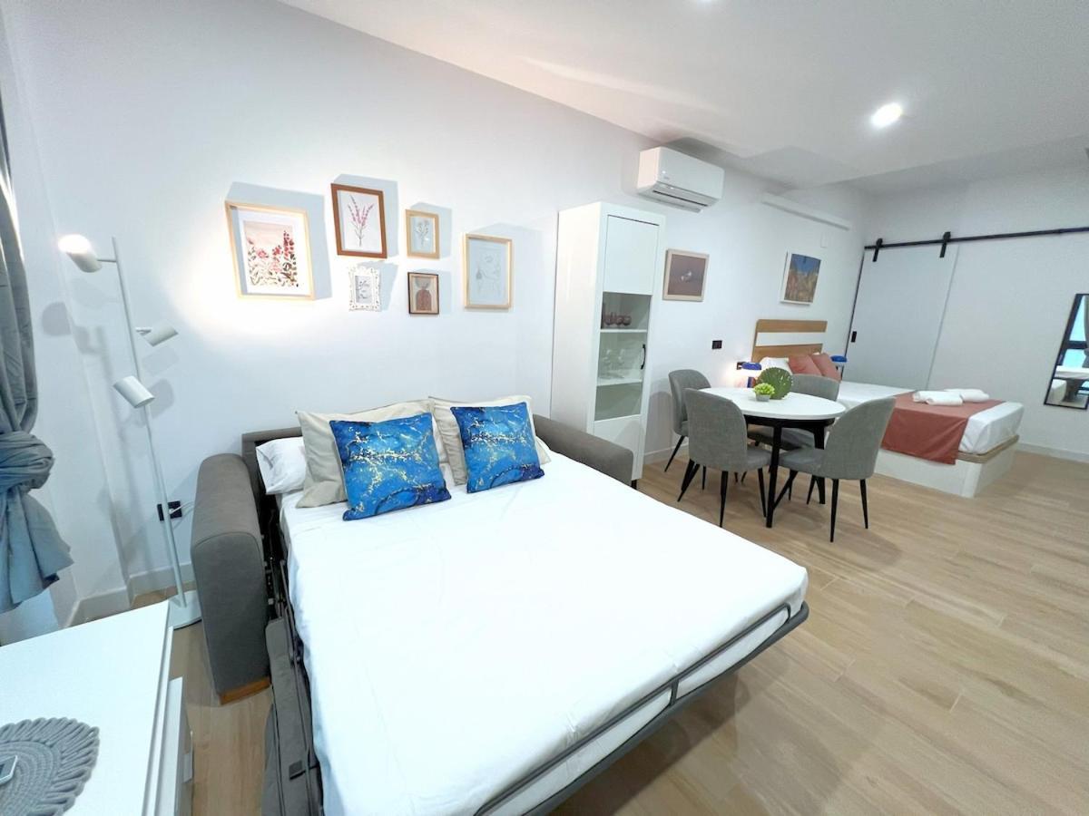 Lägenhet Evans Realty Bn Moderno & Lujoso Estudio