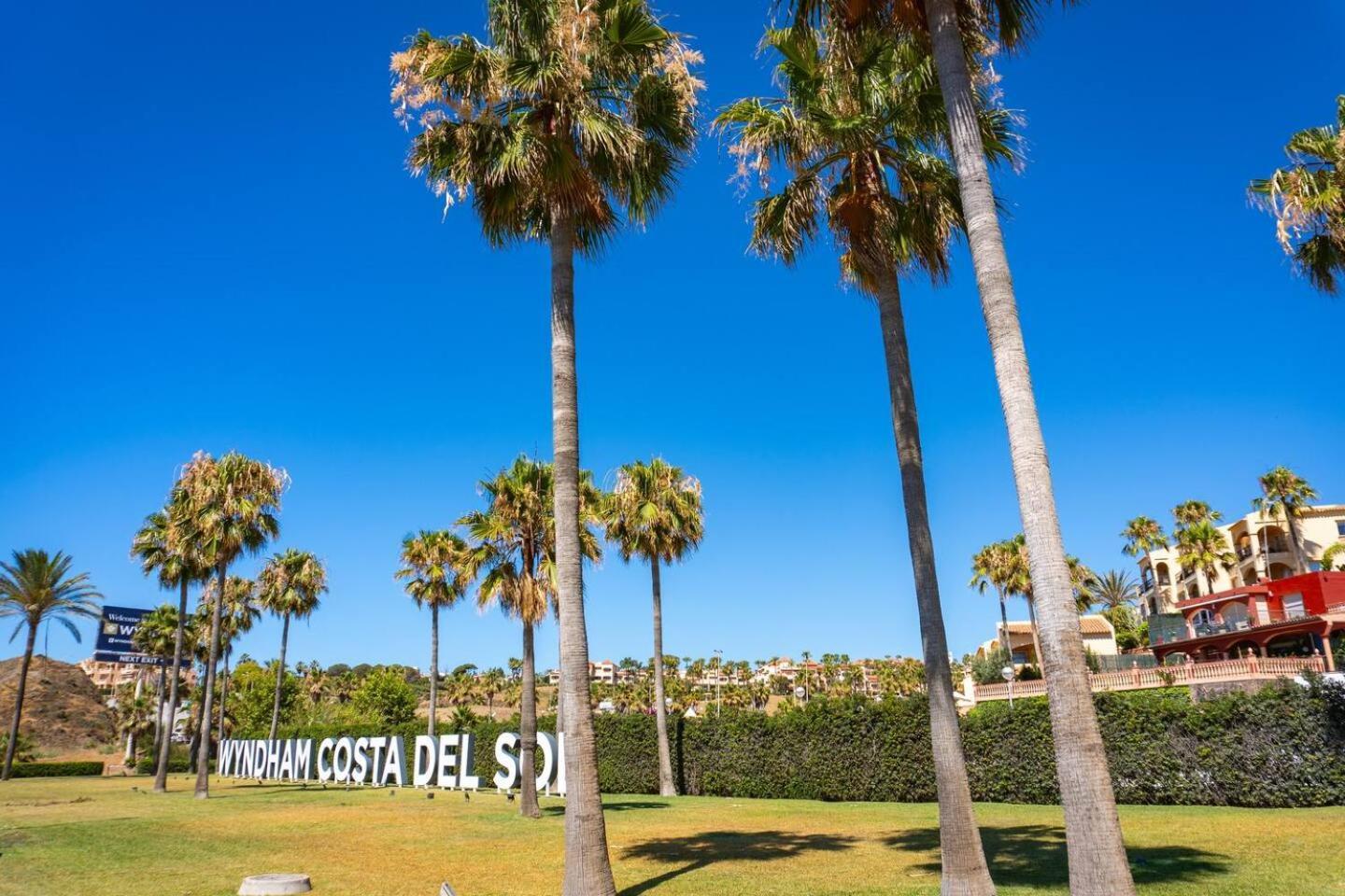 Feriehus Modern Beachside Flat In Wyndham Costa Del Sol Málaga