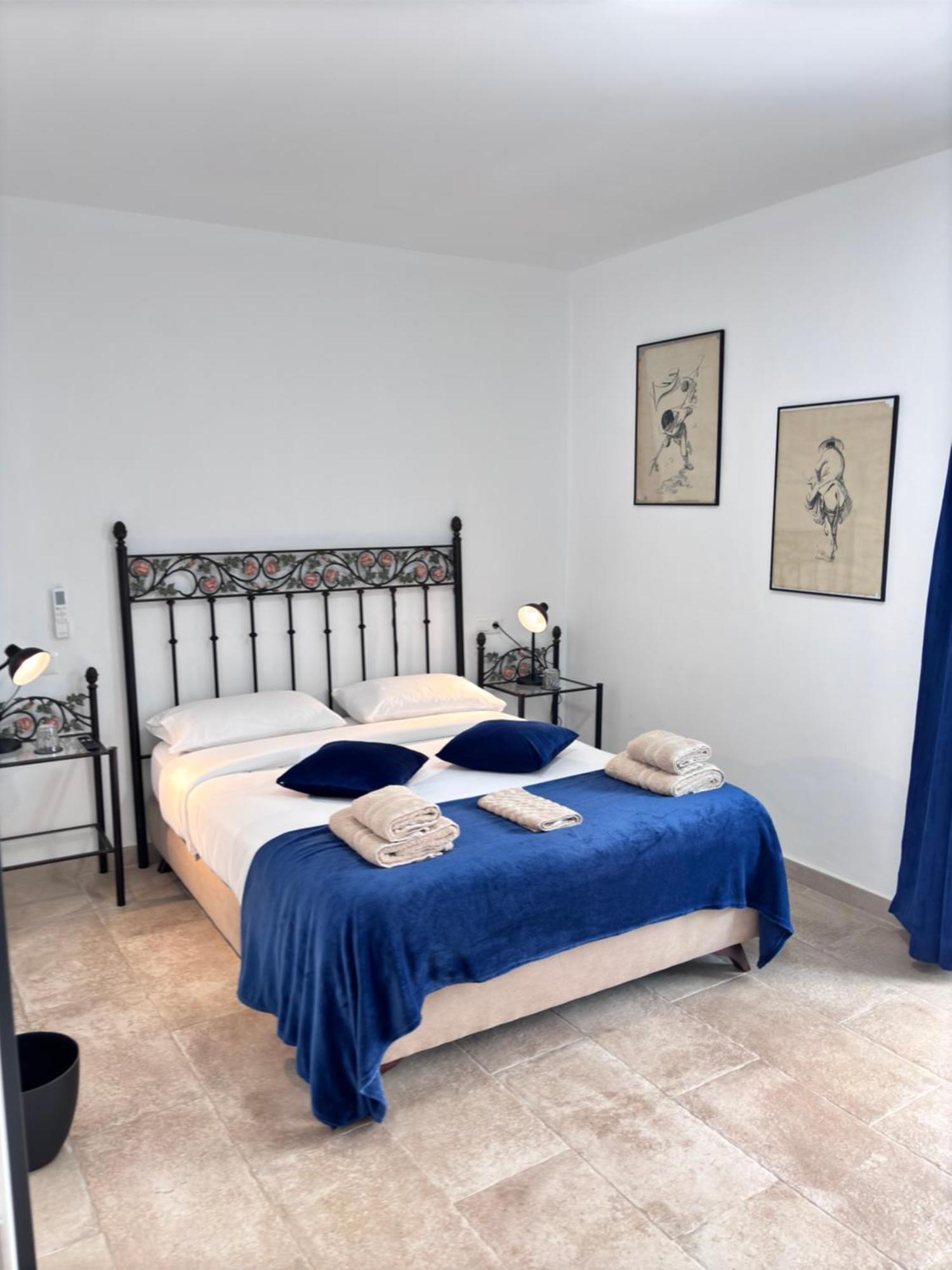 Shanti's Andalusian Pensión Málaga