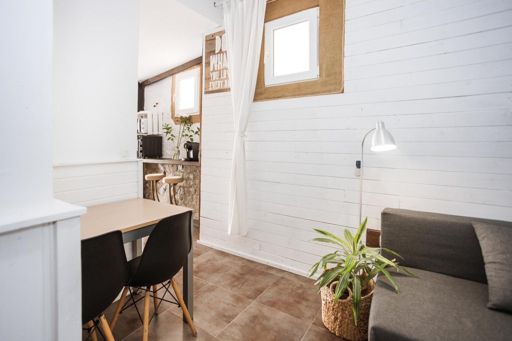 Naim Centro Gjestgiverier