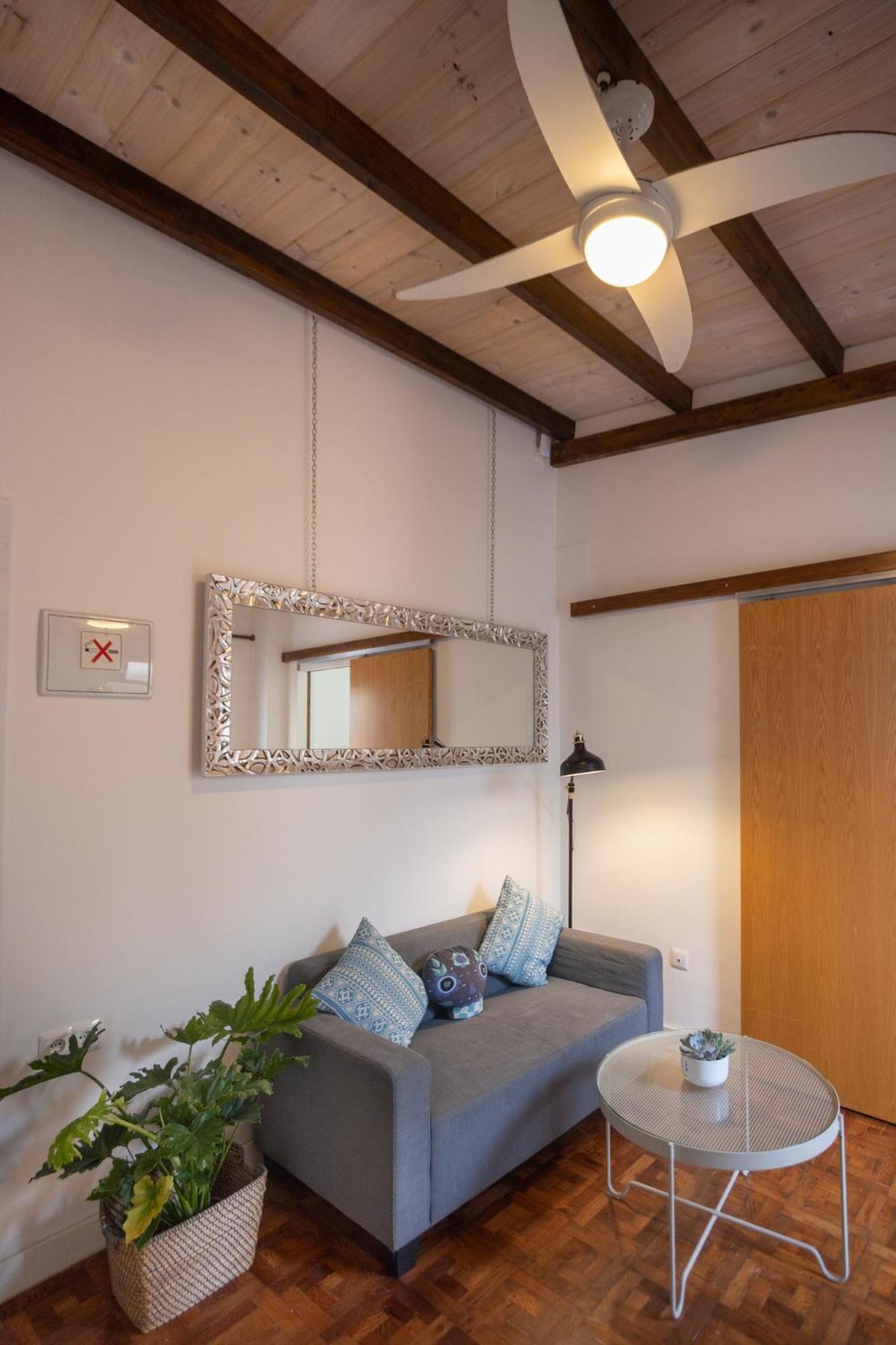 Gjestgiverier Naim Centro