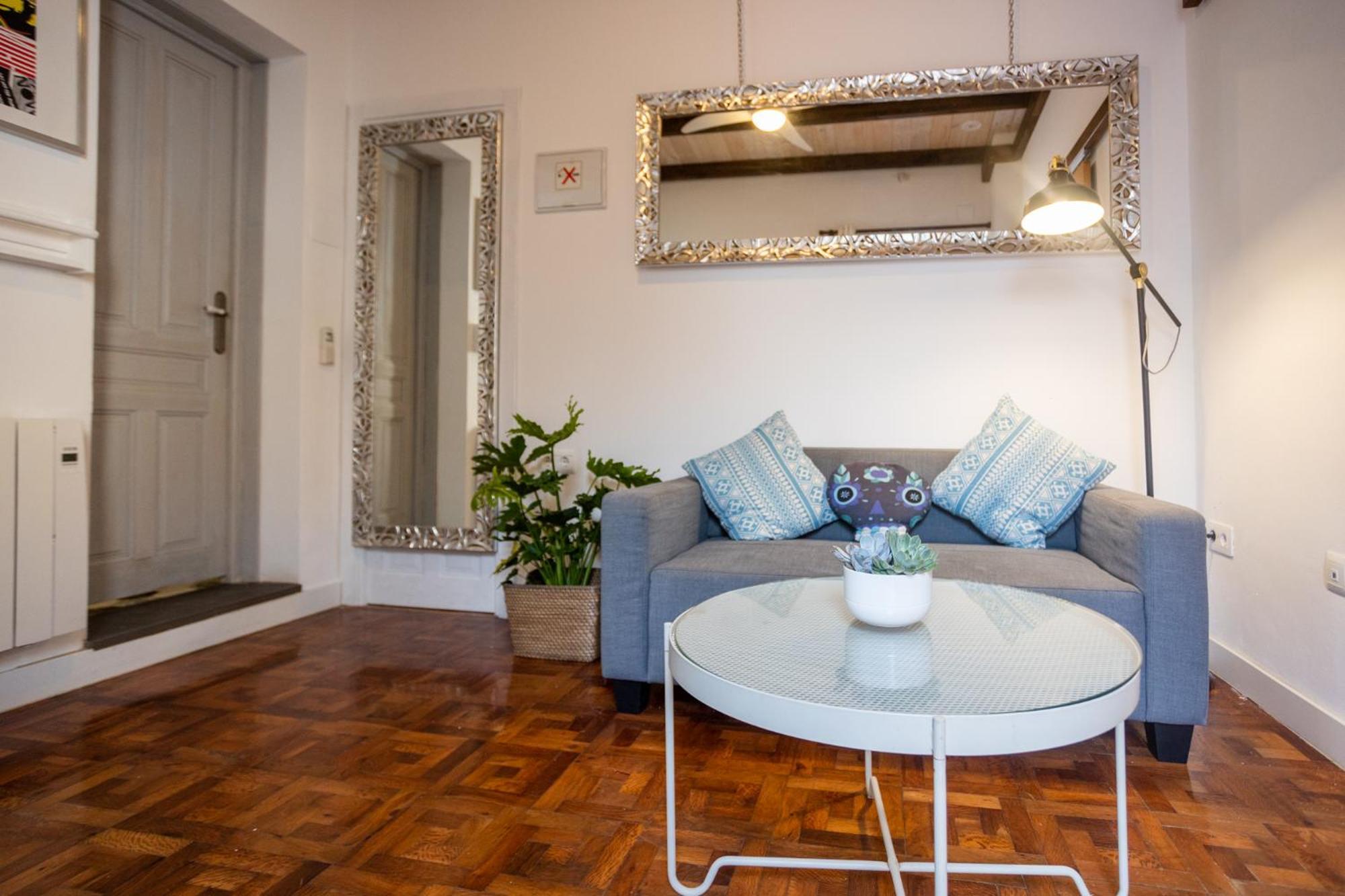 Naim Centro Gjestgiverier Málaga