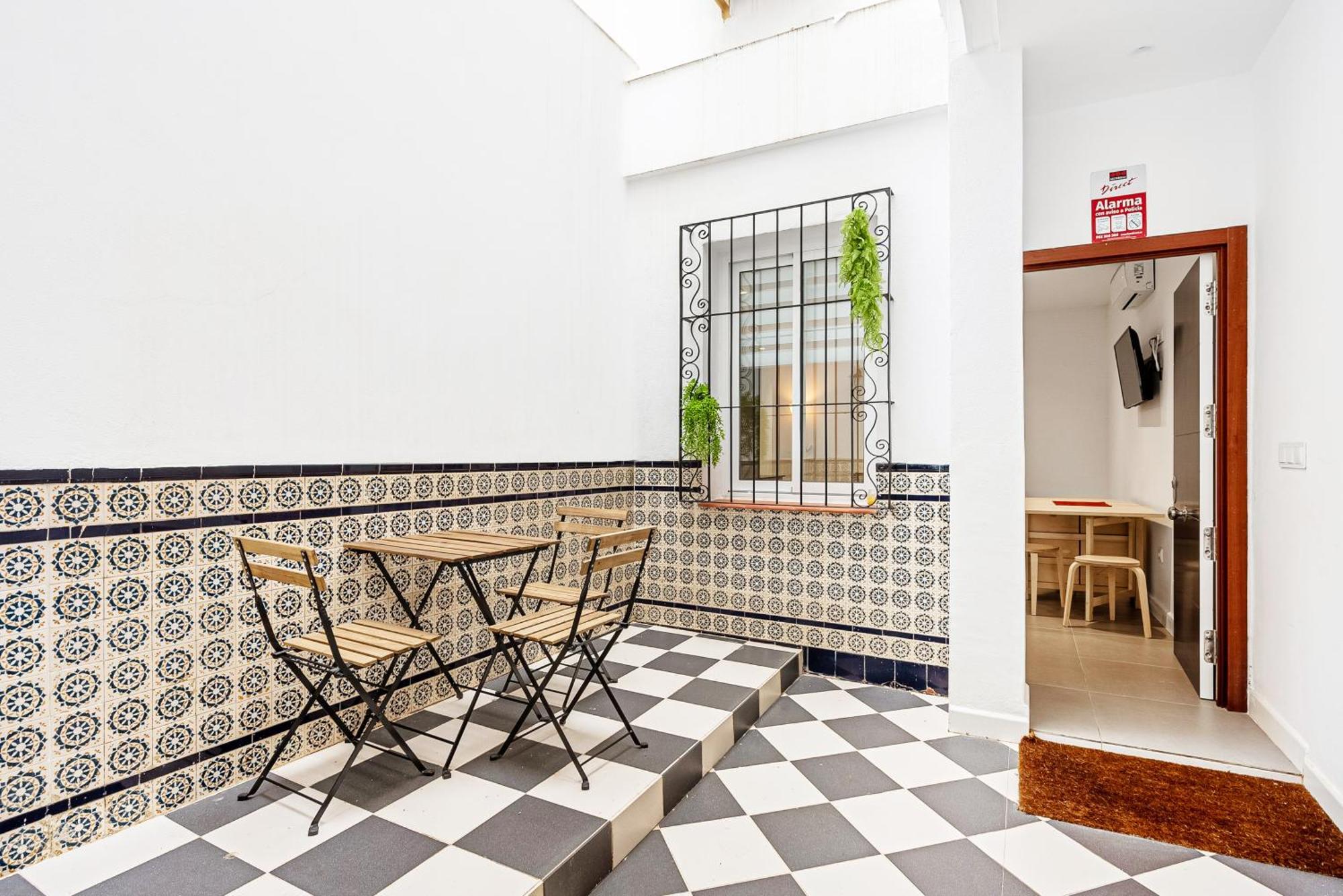 Apartamento Apto Luminoso Frente Al Teatro Cervantes -1 *
