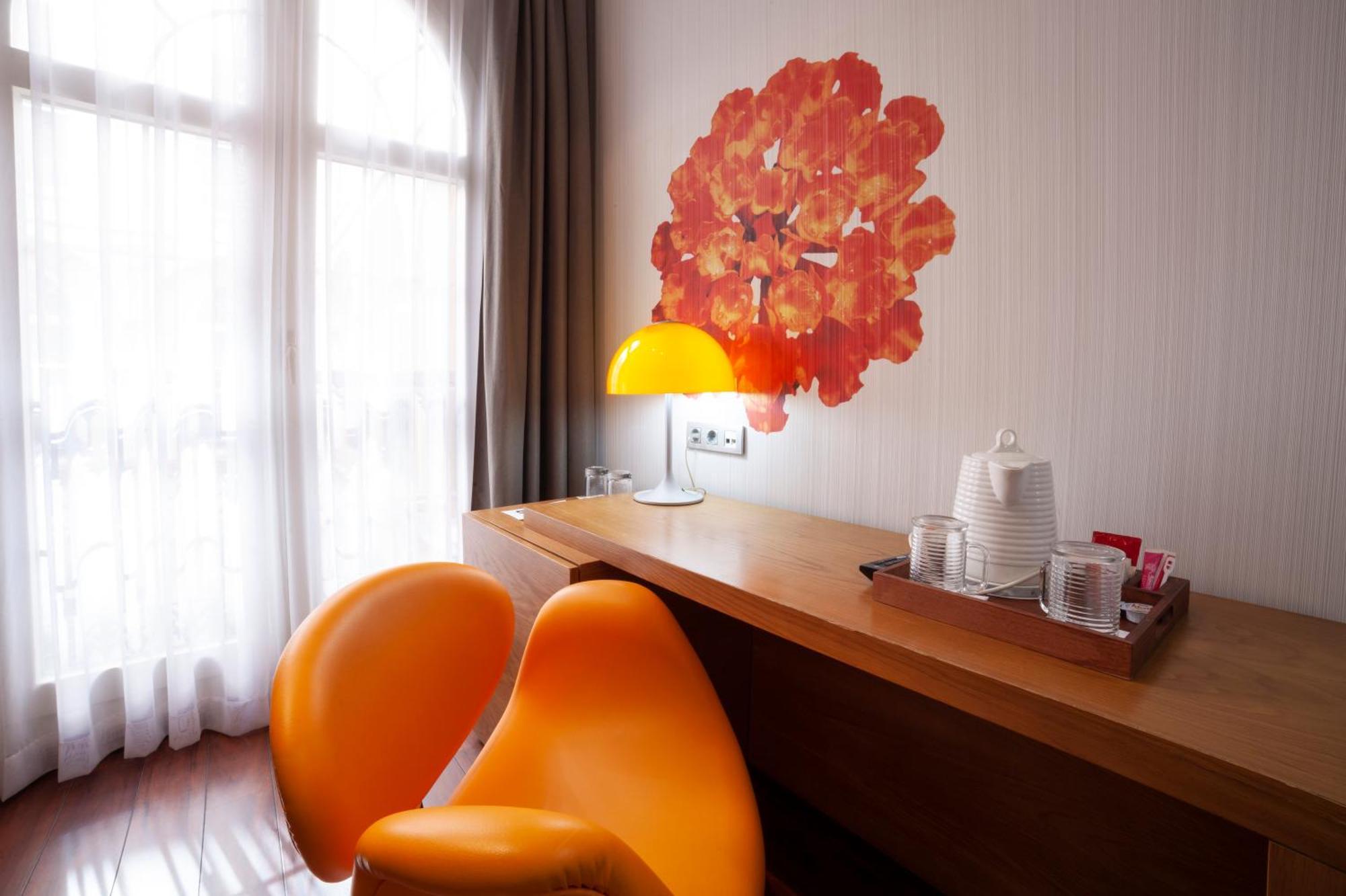Petit Palace Plaza Hotel 4*