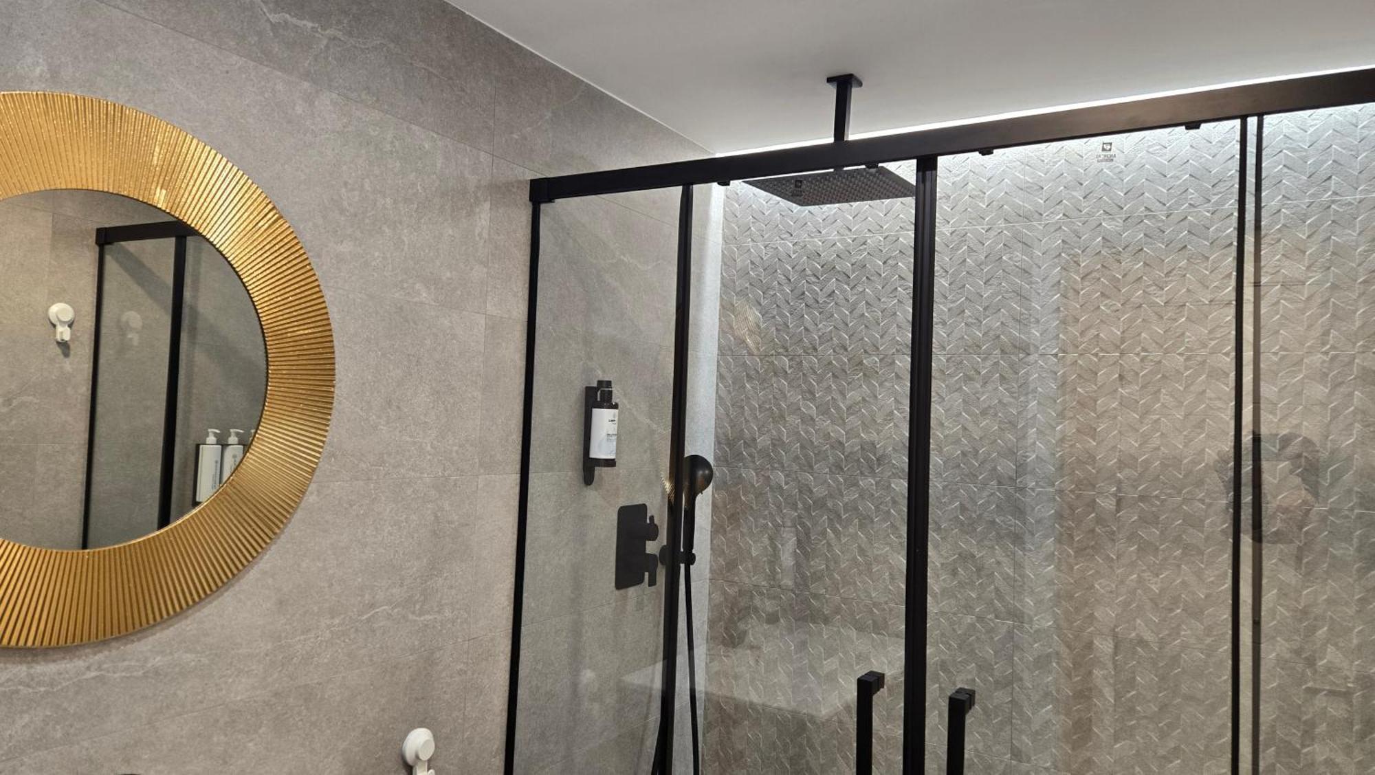 Zambra Arthouse By Del Parque Flats Apartment Malaga