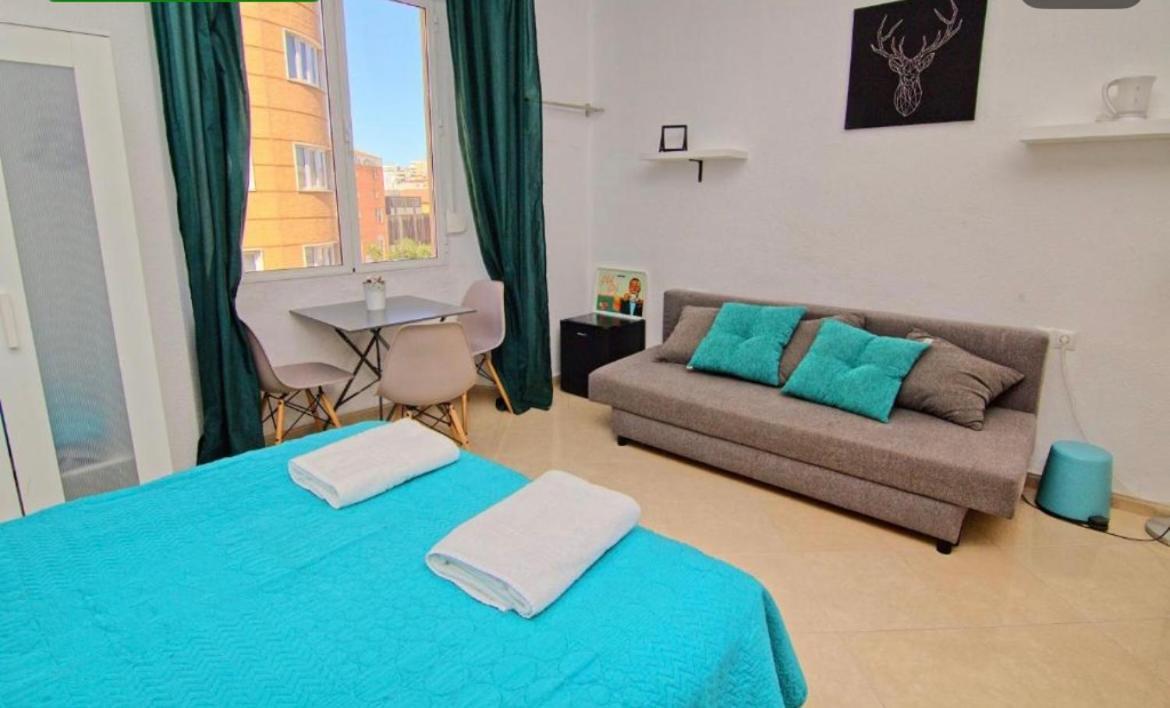 Homestay Economic Mercado Malaga