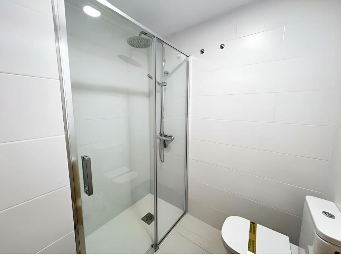 With Private Terrace, Kingsize Bed, Highspeed-wifi & Ac Málaga