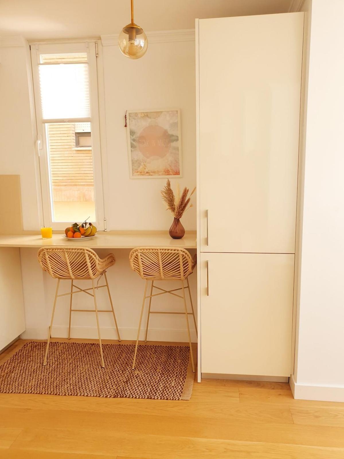 With Private Terrace, Kingsize Bed, Highspeed-wifi & Ac Apartamento