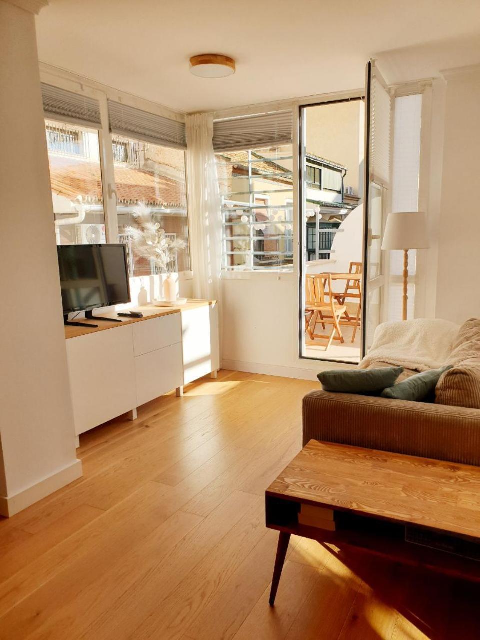 With Private Terrace, Kingsize Bed, Highspeed-wifi & Ac *
