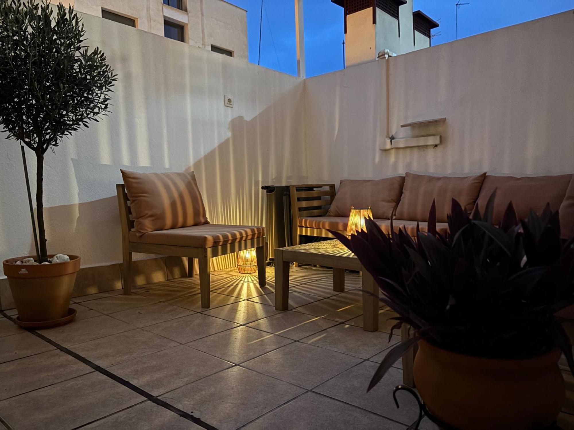 With Private Terrace, Kingsize Bed, Highspeed-wifi & Ac