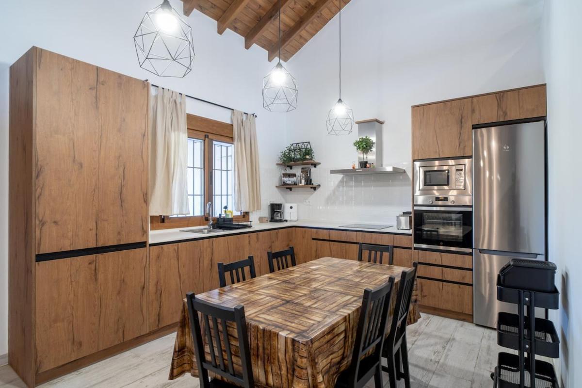 De Diseno Con Piscina Y Barbacoa Holiday home Malaga