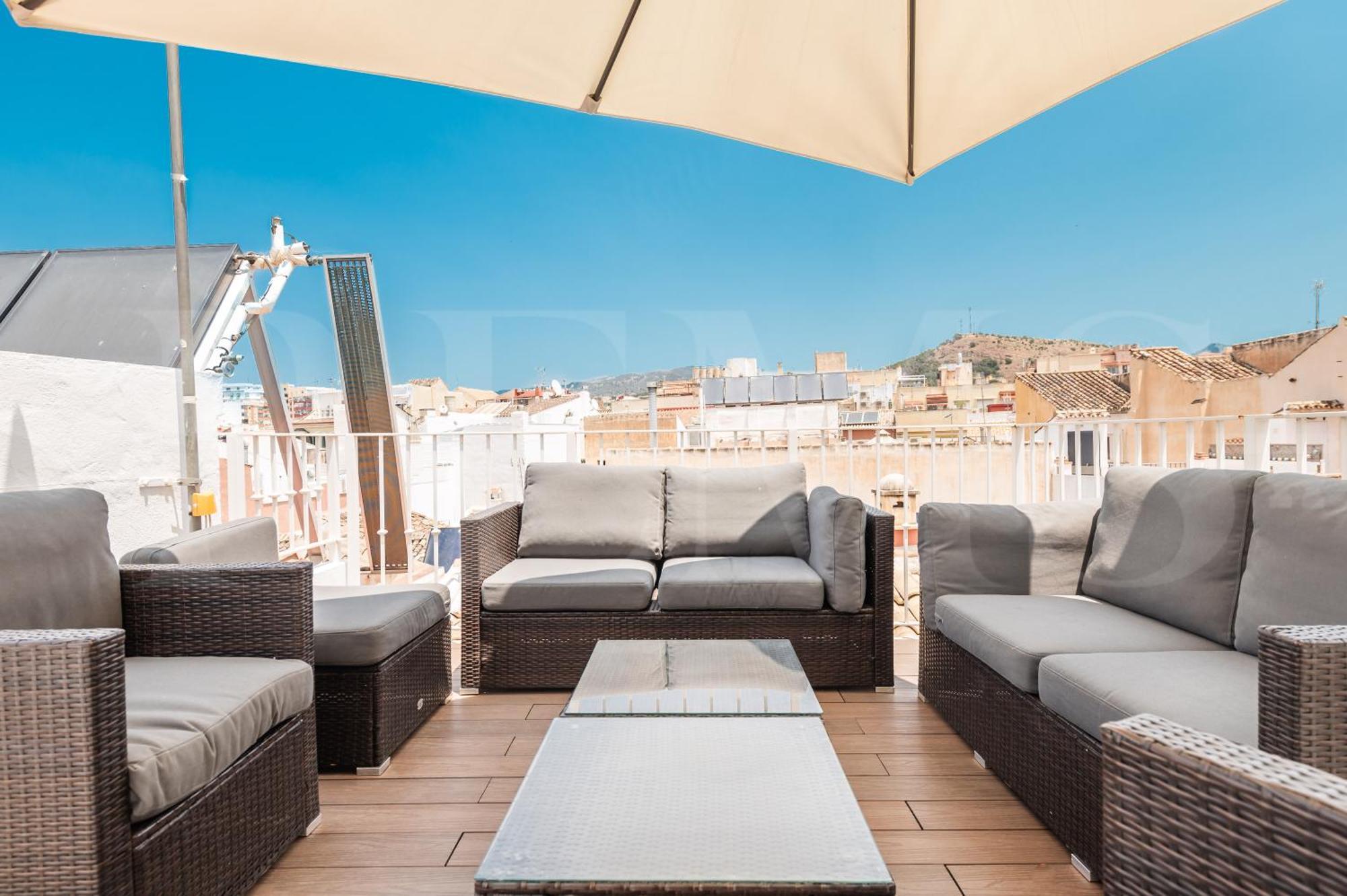 Penthouse & Private Rooftop In The Heart Of By Rems *