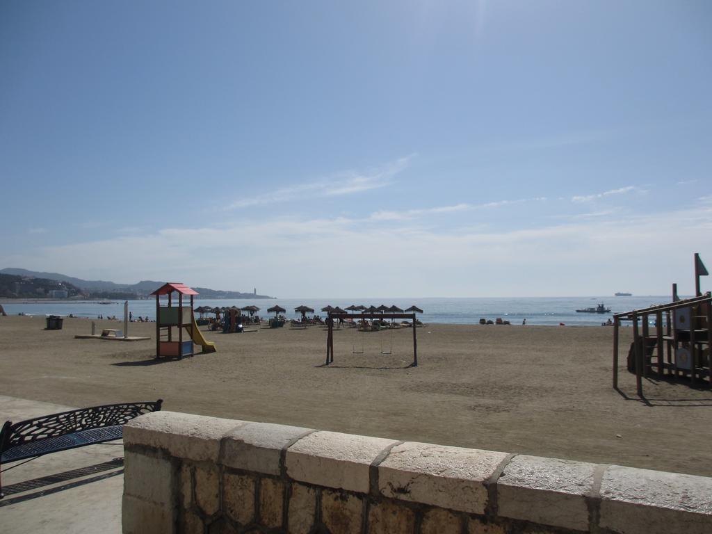 Rentcostadelsol Malagueta Arenal Lejlighed